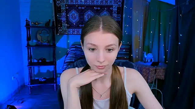 JulieDaniel online show from June 1, 2026, 8:14 am