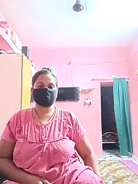 biggbobbsgirl online show from October 11, 2025, 7:04 pm