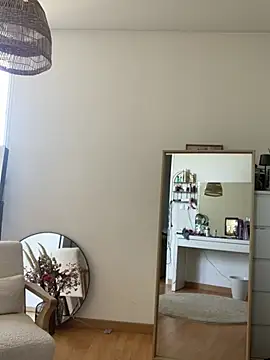 chloedlm5 online show from February 25, 2026, 10:15 am