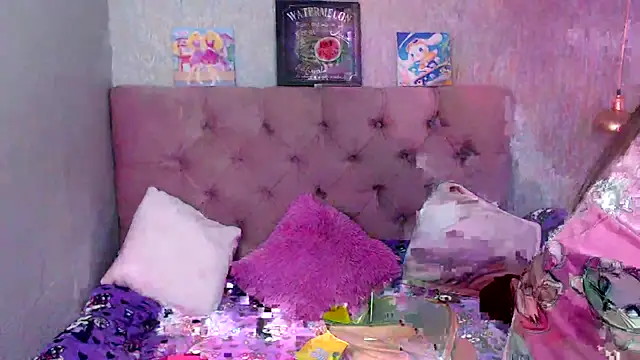 laurenelove online show from September 9, 2025, 3:05 am