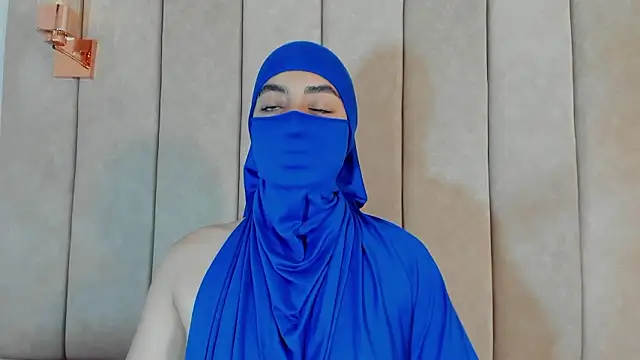 nayiraa  online show from March 4, 2026, 9:22 pm