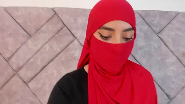 nayiraa  online show from March 16, 2026, 7:16 pm