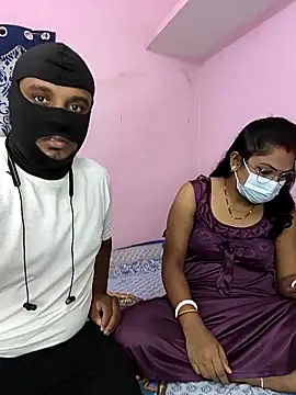 Snapshot of Latha1 chatting on October 18, 2025, 5:37 pm Latha1 online show from October 18, 2025, 5:37 pm