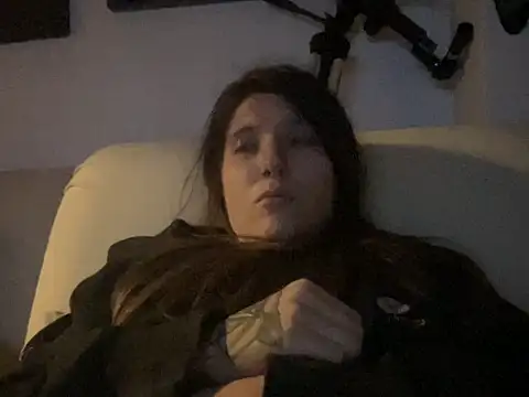 dddasani online show from December 17, 2025, 12:59 am