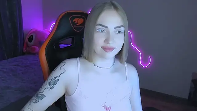 LaraKrein lk online show from March 26, 2026, 4:38 pm