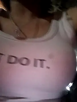 Bianly online show from March 17, 2026, 11:52 pm