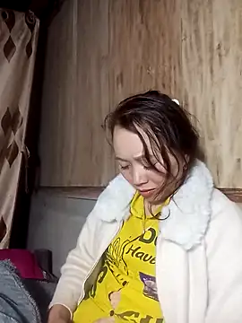 Snapshot of Bianly chatting on February 11, 2026, 12:38 pm Bianly online show from February 11, 2026, 12:38 pm