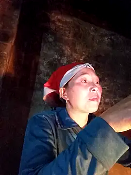 Bianly online show from November 28, 2025, 11:54 am