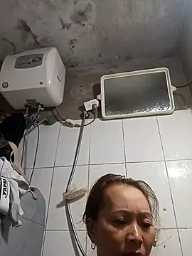 Snapshot of Bianly chatting on February 9, 2026, 12:03 pm Bianly online show from February 9, 2026, 12:03 pm