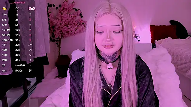 Snapshot of Lein_Bone chatting on February 28, 2026, 12:10 am Lein Bone online show from February 28, 2026, 12:10 am