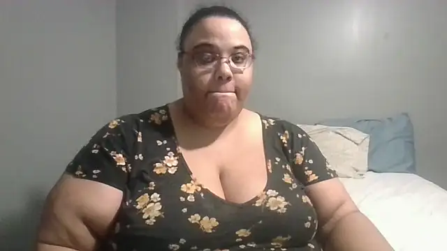 SexyBBW10790 online show from March 10, 2026, 11:03 am