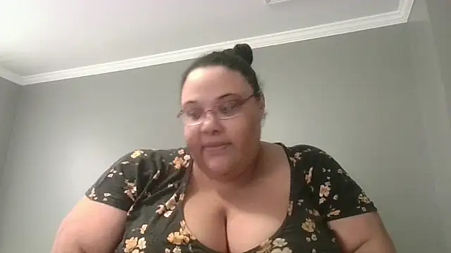 SexyBBW10790 online show from February 21, 2026, 5:48 pm