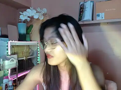 skinny gracie online show from October 18, 2025, 11:56 am