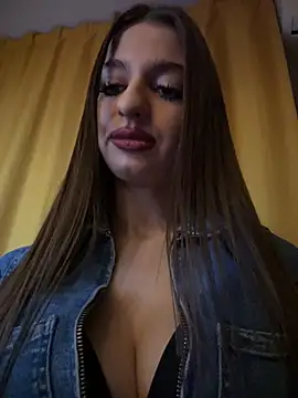 Anyssia online show from April 7, 2026, 5:15 pm