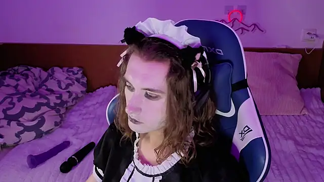 whitekittenenergy online show from September 18, 2025, 5:38 pm