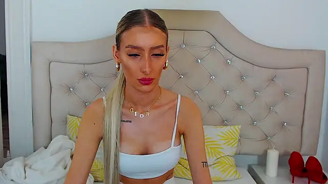 NatalieSensual online show from November 13, 2025, 9:24 am