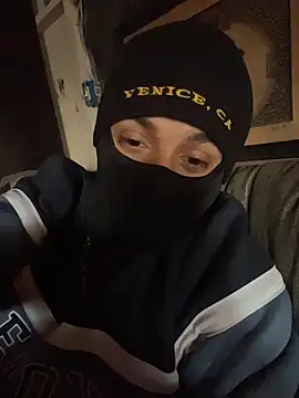 Snapshot of Shankortiz chatting on December 4, 2025, 5:01 pm Shankortiz online show from December 4, 2025, 5:01 pm