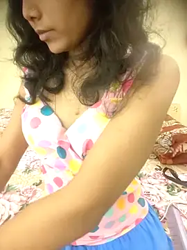 Snaya-baby online show from December 19, 2025, 2:08 pm