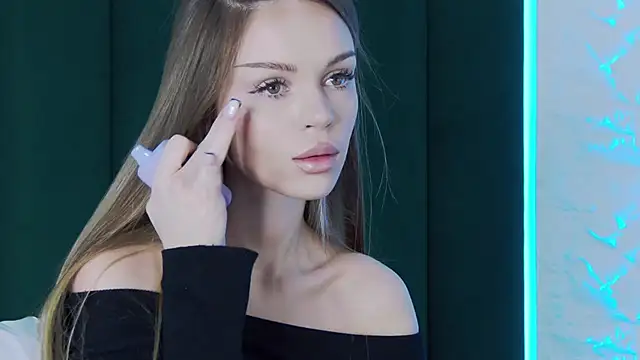 Snapshot of MarilynNova chatting on February 19, 2026, 4:42 am MarilynNova online show from February 19, 2026, 4:42 am