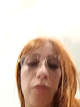 Alis xxx online show from October 4, 2025, 7:04 pm