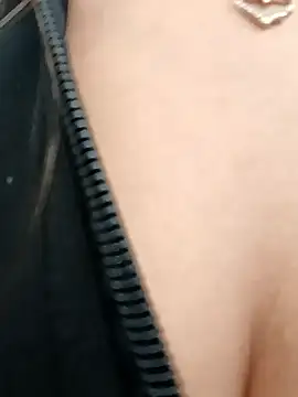 Alis xxx online show from October 3, 2025, 6:53 pm