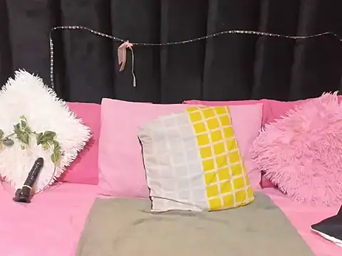 Snapshot of AmazingDarkDoll chatting on February 22, 2026, 1:46 pm AmazingDarkDoll online show from February 22, 2026, 1:46 pm