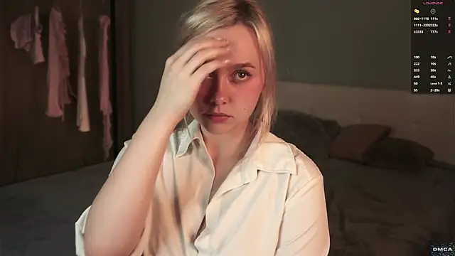 AccaCroyle online show from October 20, 2025, 7:47 pm