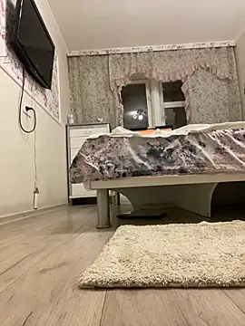 missevacrystal online show from November 12, 2025, 3:38 pm