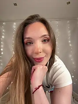 LINA ALL EYES ON YOU online show from April 25, 2026, 6:49 pm