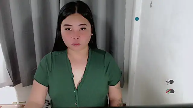 Yhana Slut online show from September 24, 2025, 11:17 am