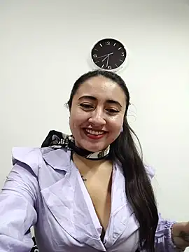 AMATISTA  16 online show from September 29, 2025, 12:33 pm