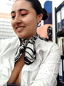 Snapshot of AMATISTA__16 chatting on May 20, 2026, 12:24 pm AMATISTA 16 online show from May 20, 2026, 12:24 pm