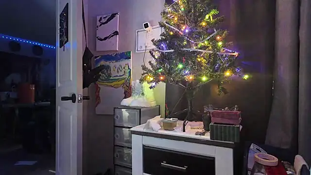 Triggerhappycj100 online show from March 25, 2026, 9:35 pm