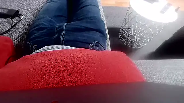 cucciolotto76 online show from November 14, 2025, 3:26 pm