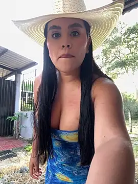 laure torres online show from June 24, 2026, 12:04 pm