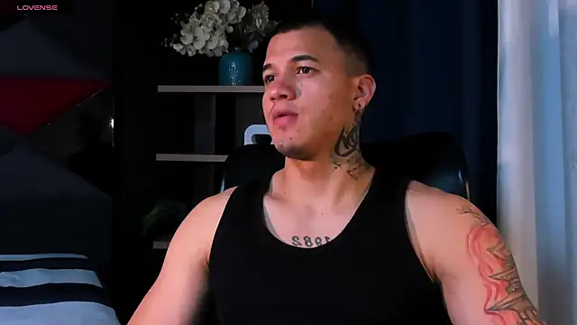 Snapshot of rocoo_santos chatting on October 18, 2025, 12:56 am rocoo santos online show from October 18, 2025, 12:56 am