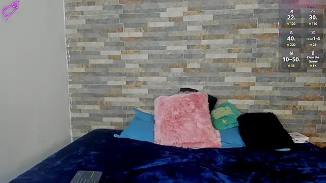 violett  golden online show from November 8, 2025, 9:46 am