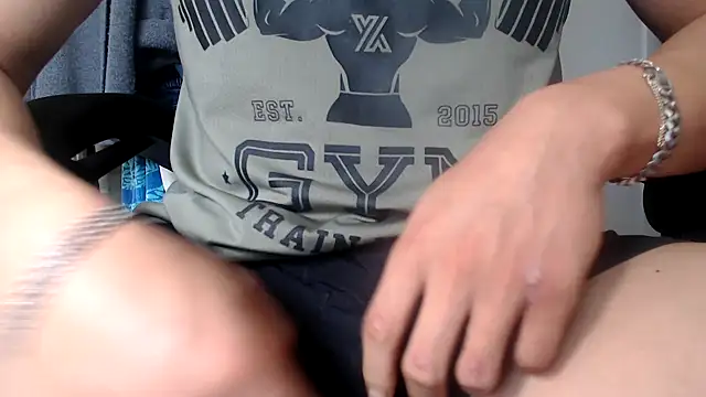 Jbear7127 online show from October 5, 2025, 1:57 pm