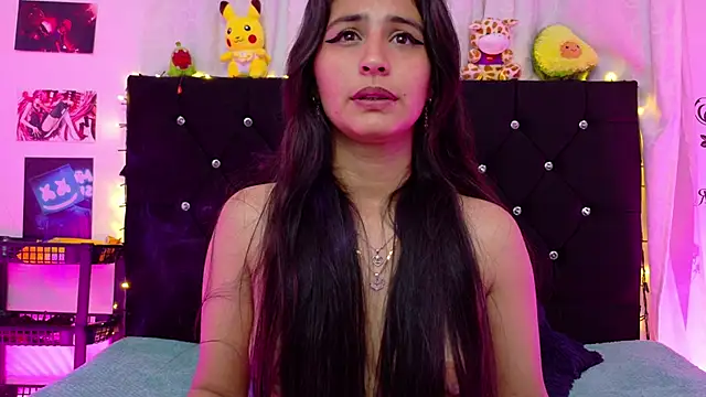 queen smiley online show from October 10, 2025, 4:13 am