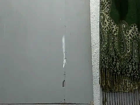 juicycum069 online show from October 25, 2025, 12:10 am