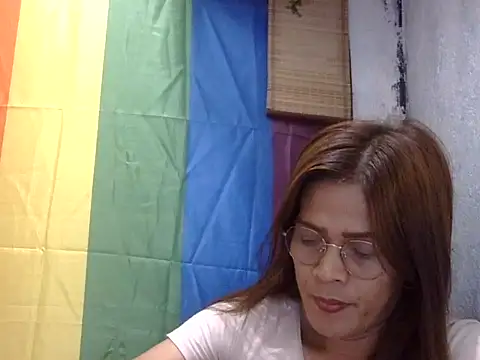 juicycum069 online show from May 10, 2026, 10:52 am