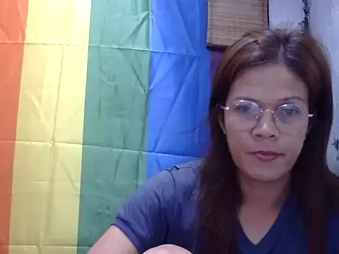 juicycum069 online show from May 9, 2026, 8:34 pm