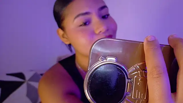 nudesketch1 online show from October 13, 2025, 1:56 pm