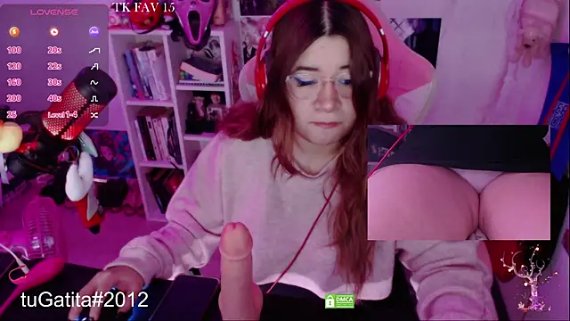 Pink girl0n online show from November 29, 2025, 7:19 am