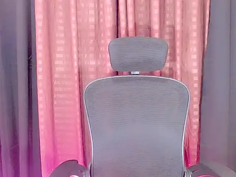 vikkylustfullgodess online show from October 20, 2025, 1:55 pm