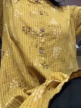 Snapshot of modelnishu chatting on February 27, 2026, 5:02 pm modelnishu online show from February 27, 2026, 5:02 pm