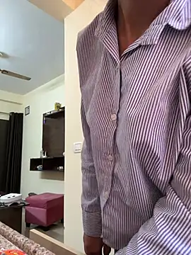 Snapshot of modelnishu chatting on February 6, 2026, 1:56 am modelnishu online show from February 6, 2026, 1:56 am