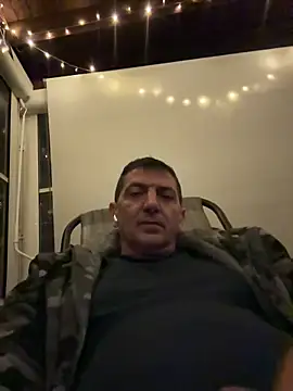 BULLBSX online show from April 8, 2026, 11:06 pm