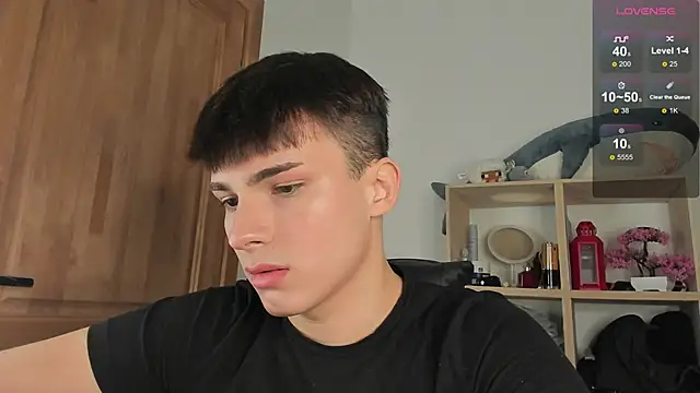 mystic evan online show from November 26, 2025, 10:21 pm