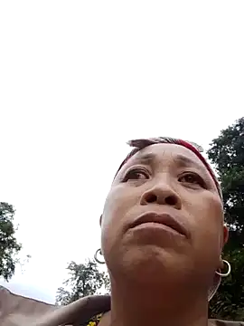 Snapshot of Mamapm20 chatting on October 16, 2025, 1:36 am Mamapm20 online show from October 16, 2025, 1:36 am